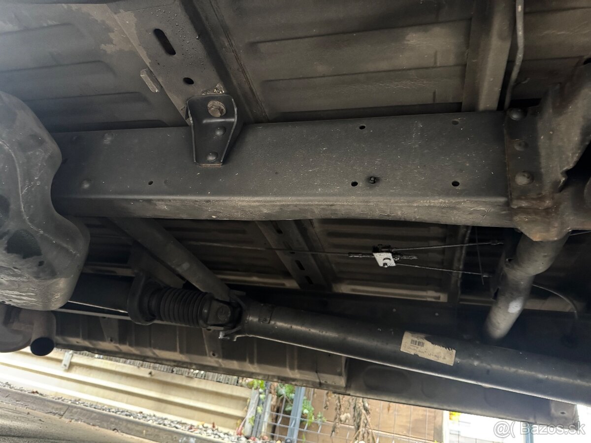 Iveco dodávka do 3,5t dĺžka 6,9m,typ motora:F1CE3481K B - 18