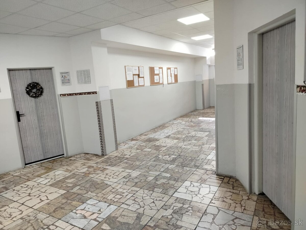 Predám 1-izbový veľkometrážny byt v Bánovciach - 18