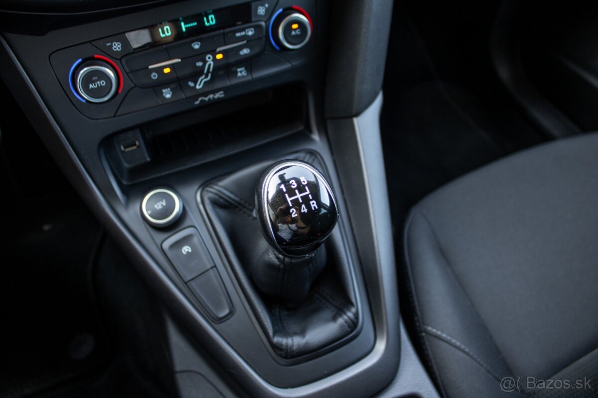 Ford Focus Kombi 1.0 EcoBoost Business X 2017 - 18