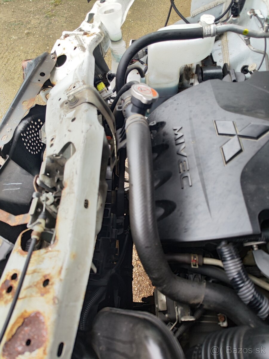 Mitsubishi ASX 1.6i - 18