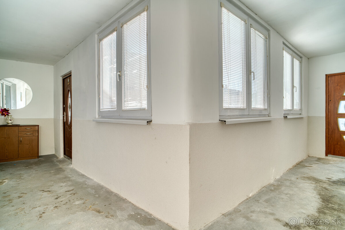 Na predaj 4-izbový rodinný dom v obci Zeleneč - 18
