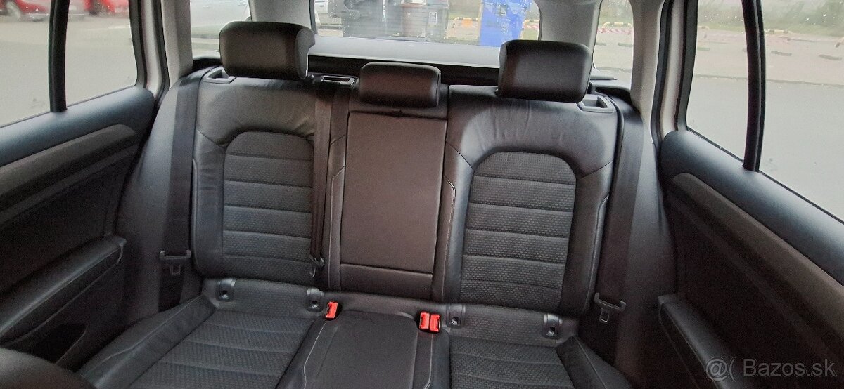 GOLF VARIANT 1.6 TDI 110K AUTOMAT -TOP STAV - 18