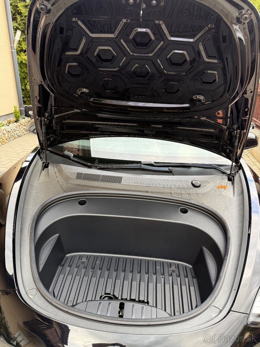 Tesla Model 3 dual motor 366kw /500 koni - 18