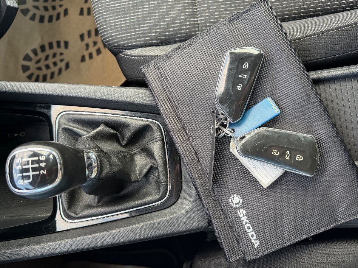 Škoda Octavia COMBI IV 2.0TDI - 18