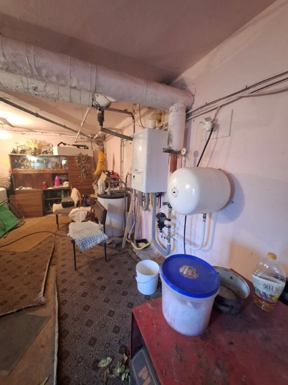 RODINNÝ DOM - ČECHYNCE - 1530m2 POZEMOK - POVODNY STAV - 18