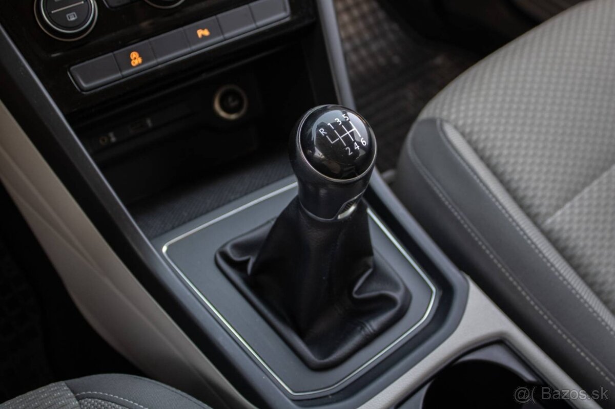 Volkswagen Touran 1.6 TDI SCR BMT 115k Comfortline - 18