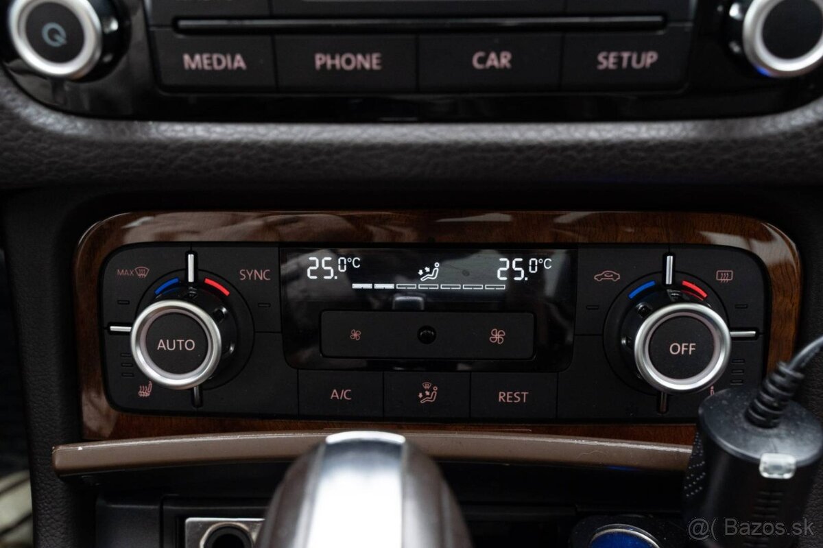 Volkswagen Touareg 3.6 - 18