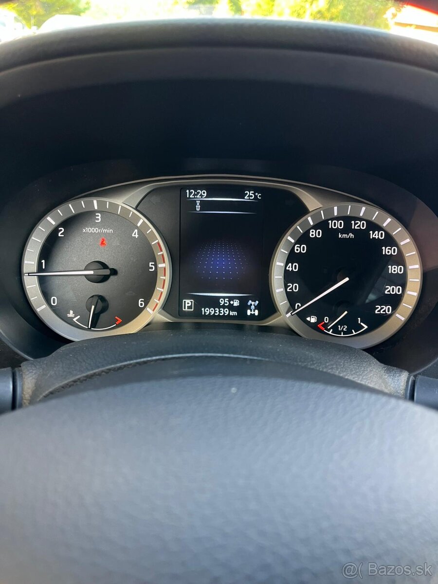 Nissan Navara Double Cab 190 - 18