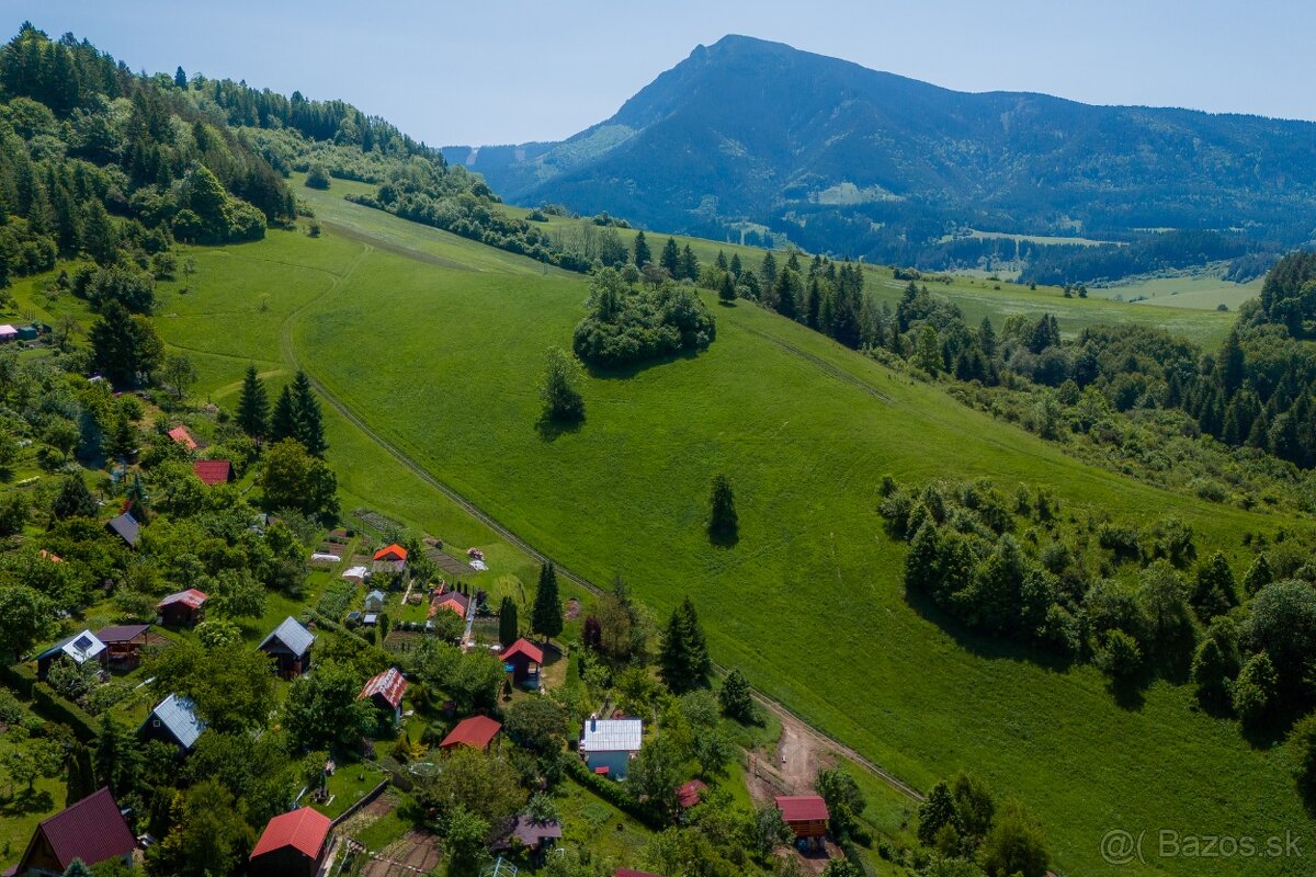 Záhradná chatka s krásnym výhľadom na predaj - 18