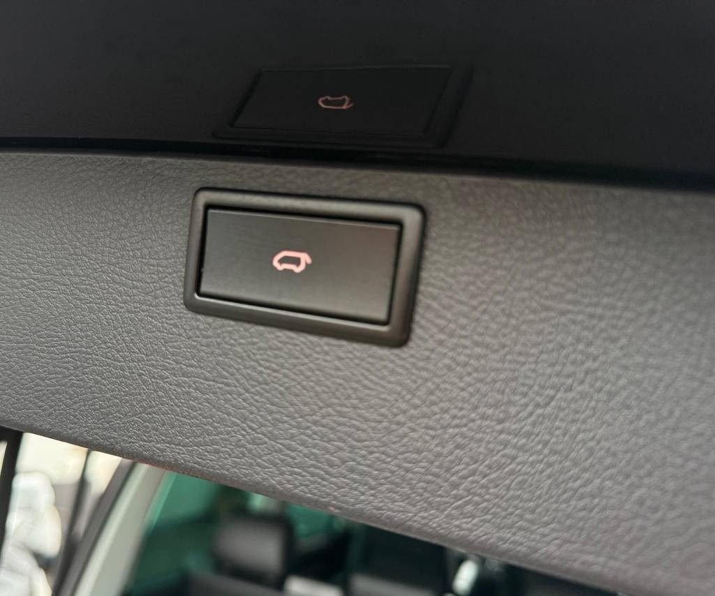 Volkswagen VW T6 Multivan 2.0 - 18