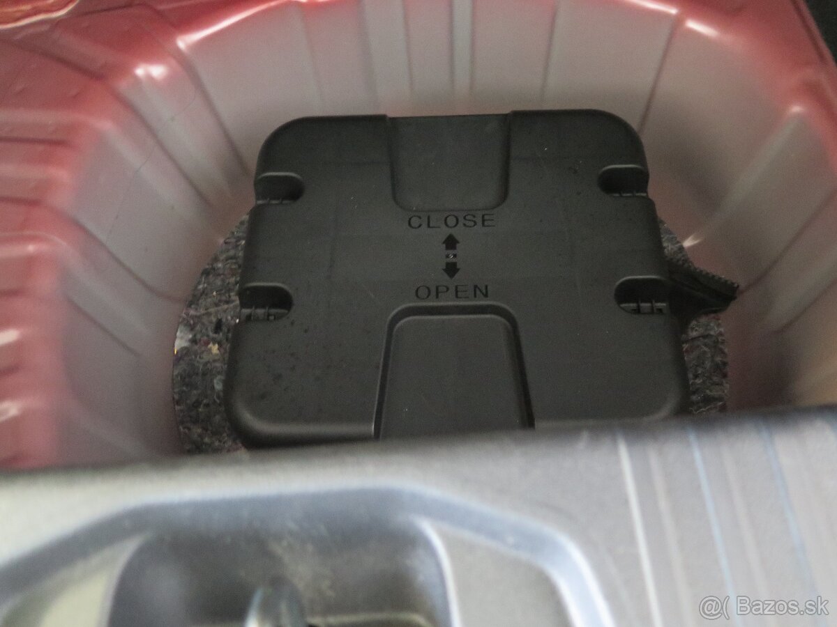 Renault Clio 1.0TCe, klima, výhřev, senzory, asistenti - 18