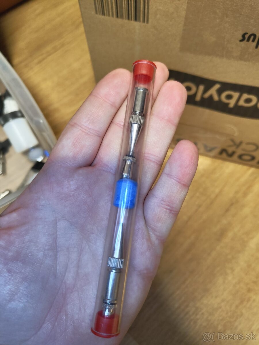 Sada airbrush pištolí (7 ks) s kompresorom a príslušenstvom - 18