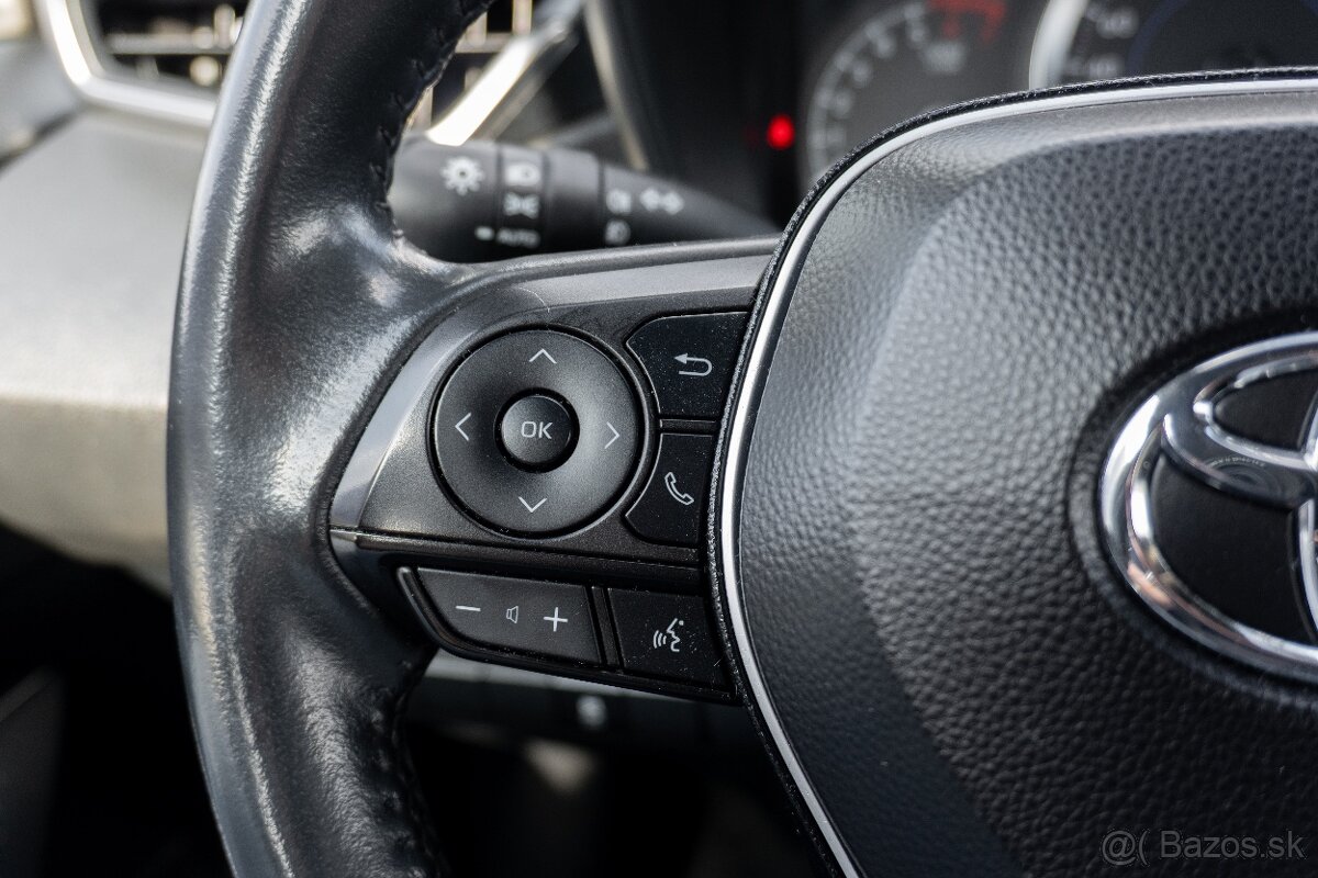 Toyota Corolla Combi 1.8 Hybrid - 18