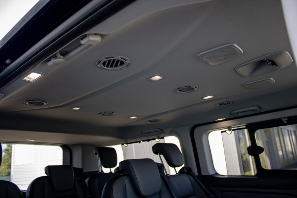 Ford Tourneo Custom - 18