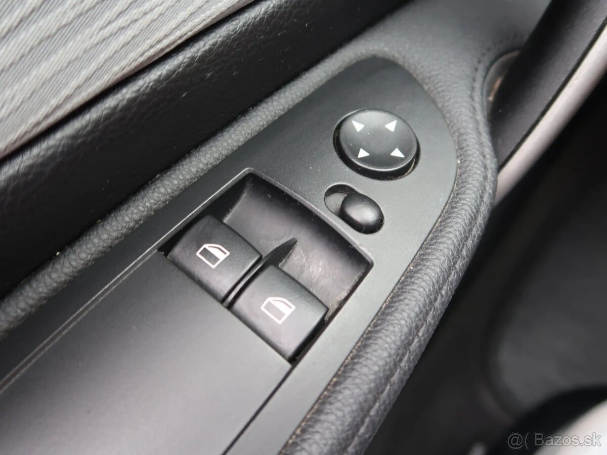 BMW 1 2012 116i 154233km ABS klimatizácia - 18