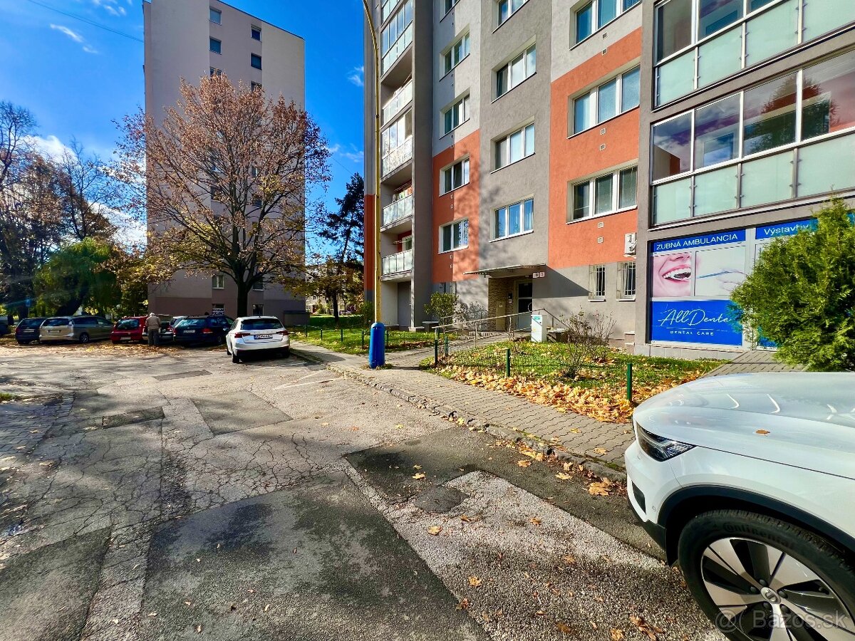 Na prenájom 4-izbový byt + garáž, 72m2 + lodžia, Výstavby - 18