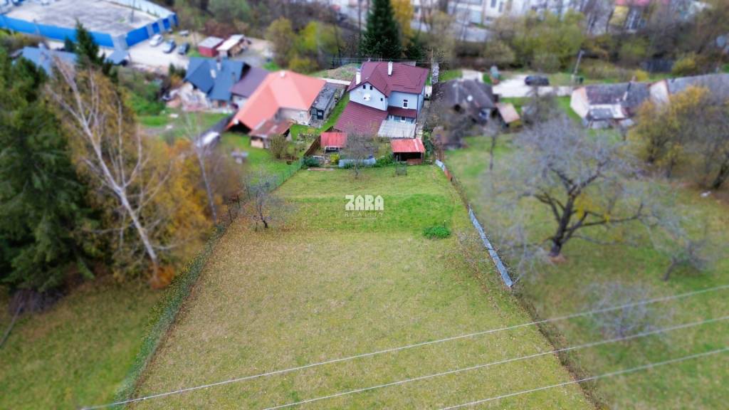 Veľký dvojgeneračný rodinný dom v obci PRAKOVCE - 18