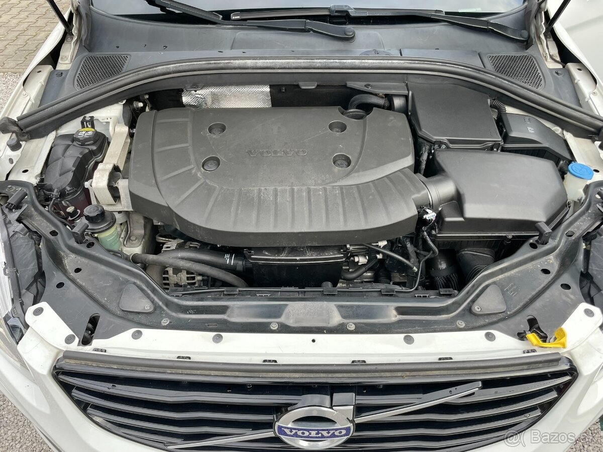 Volvo XC60 2.4 D4 R-Design AWD - 152.000km - 2016 - 18