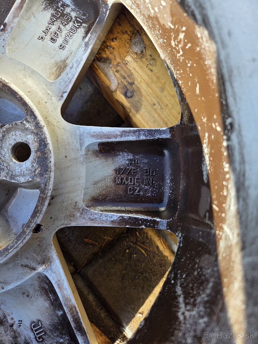 Elektróny Suzuki - Hayes Lemmerz - R14 - 18