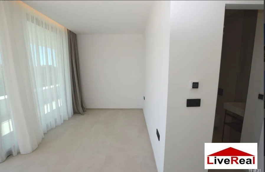 SUKOŠAN, VILA NA PLÁŽI S BAZÉNOM - 18