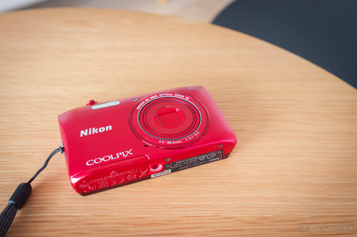 Nikon Coolpix S3600 - 18