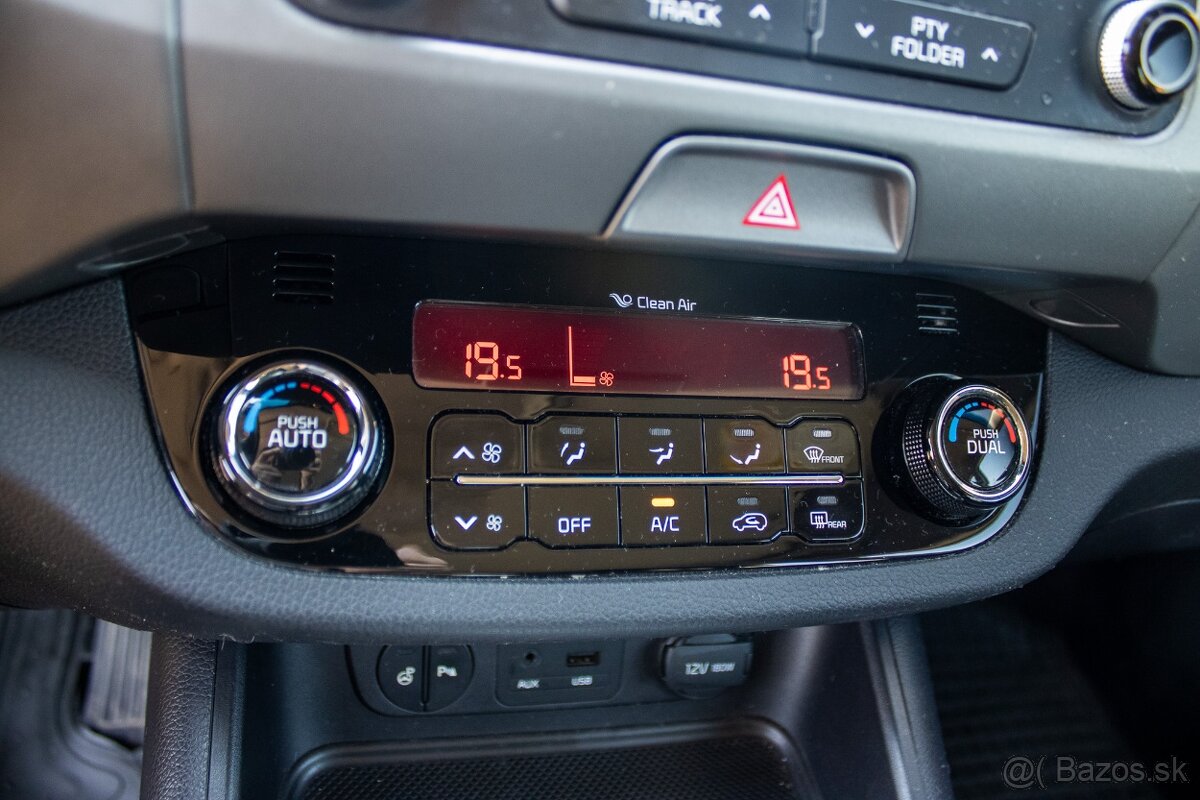 Kia Sportage 2.0 CRDi 4WD Silver - 18