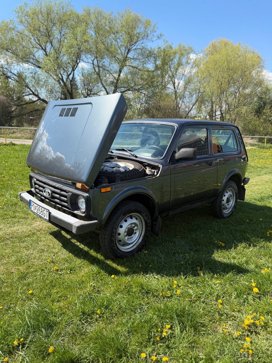 Lada 4x4 Niva - 18