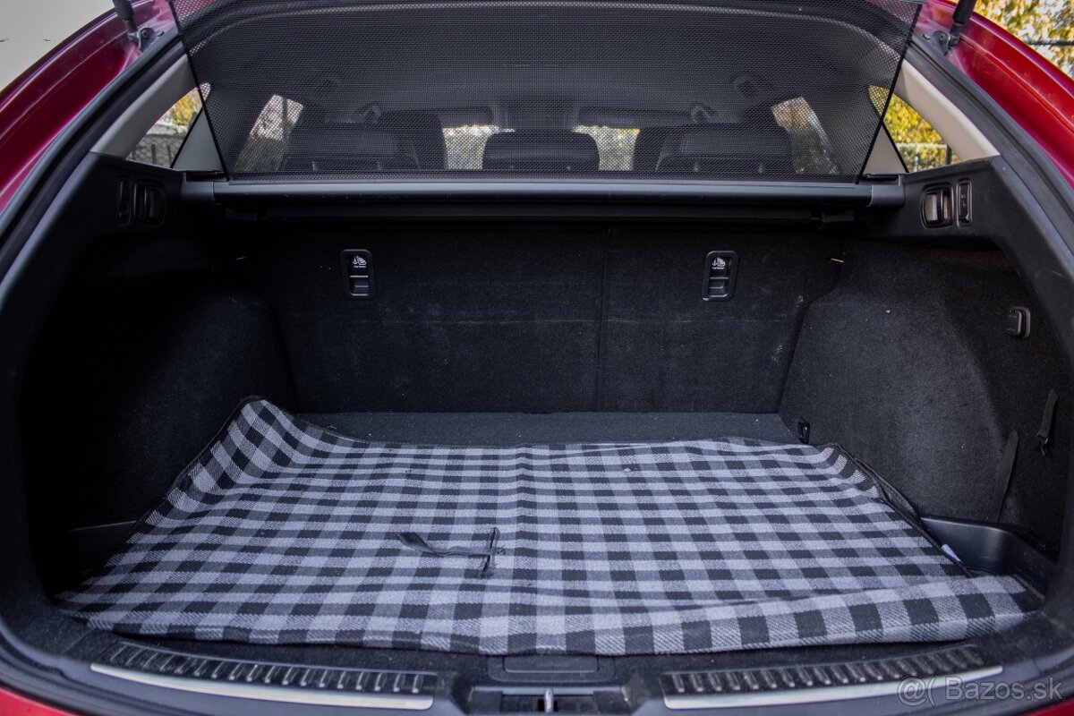 Mazda 6 Combi (Wagon) 6 2.2 Skyactiv-D Revolution PLUS A/T - 18