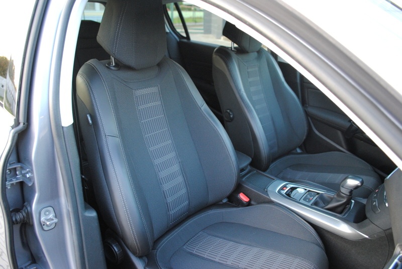 Peugeot 308 1.6 BlueHDi⭐AUTOMAT⭐PREVERENÉ VOZIDLO - 18