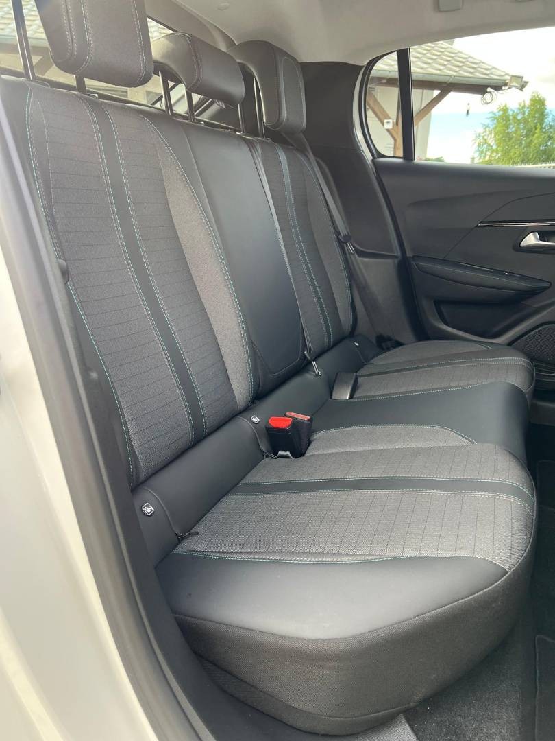 Peugeot 208 1.2 PureTech 100 Allure Pack EAT8 - 18