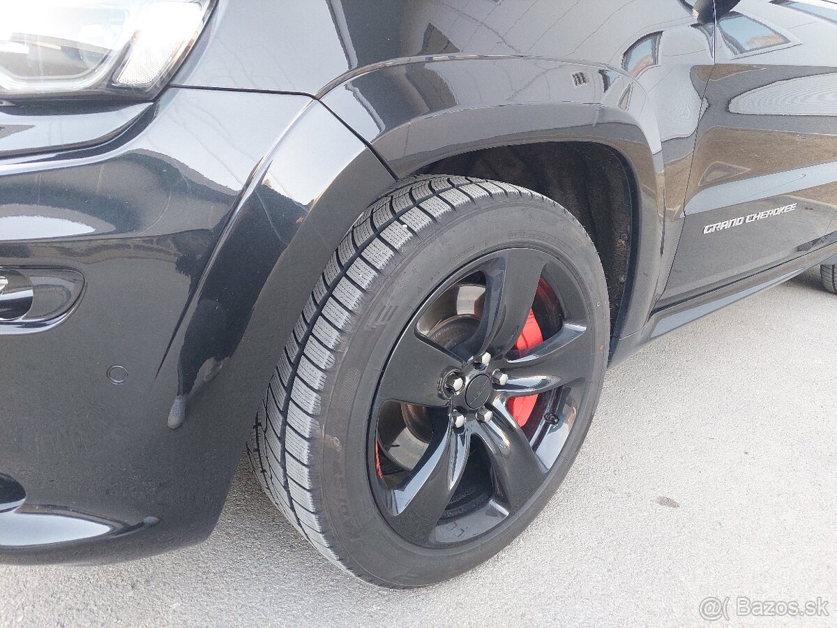 Jeep Grand Cherokee SRT 6.4L HEMI® V8 - 18