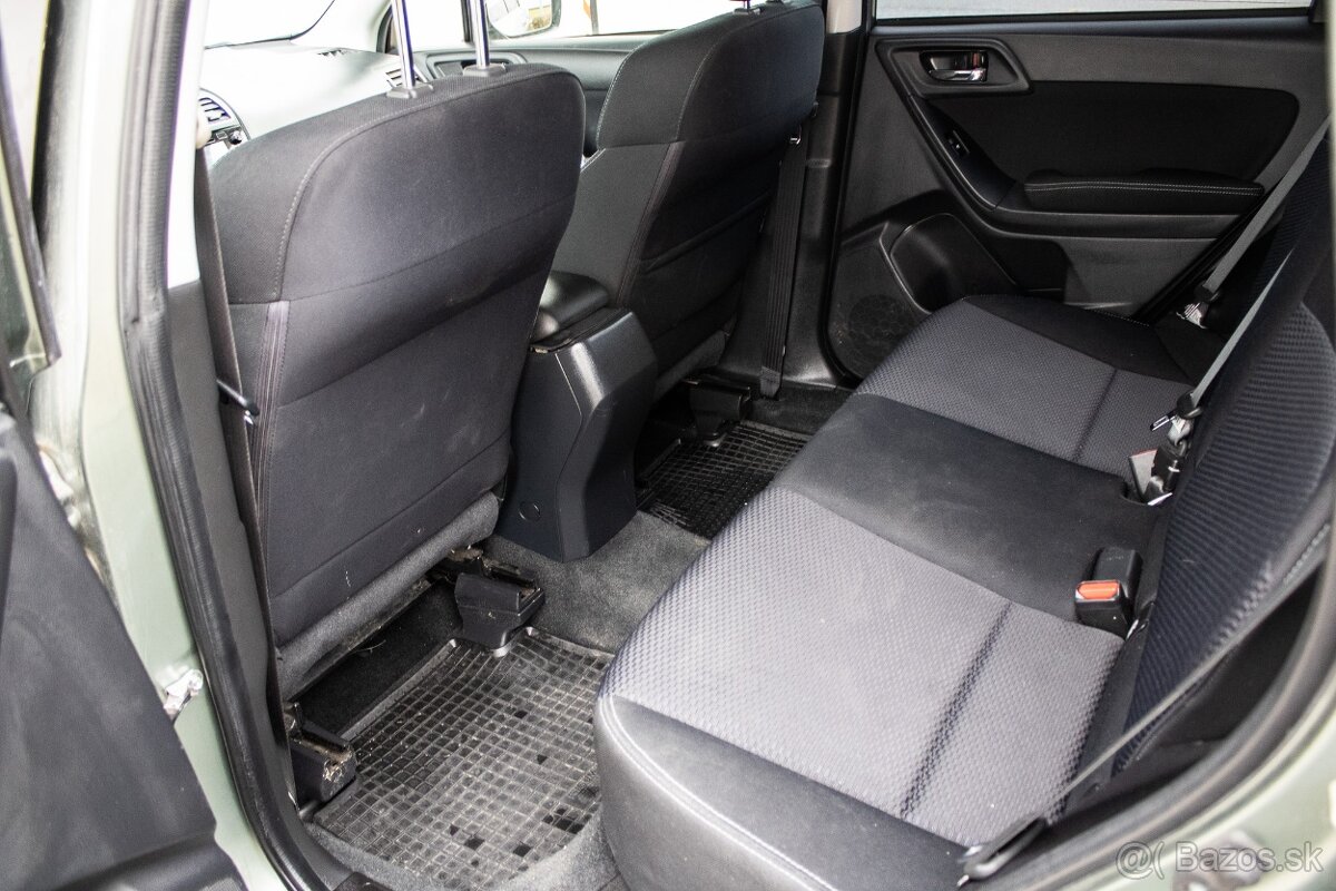 Subaru Forester 2.0D, 108kW (2015) - 18