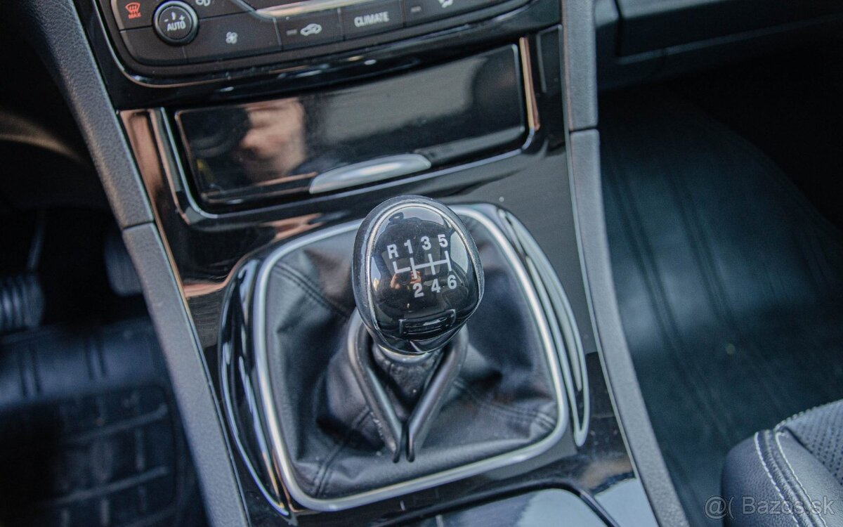 Ford Galaxy 2.0 TDCi DPF Titanium, 103kW, M6, 5d, 7-miest. - 18