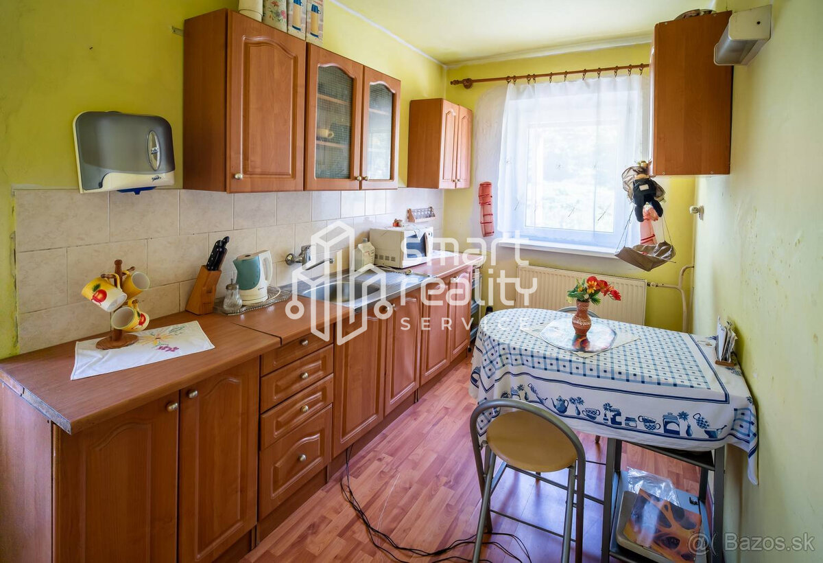 Na predaj, 4-6 izbový rodinný dom 160 m2, Zvolen - Neresnica - 18