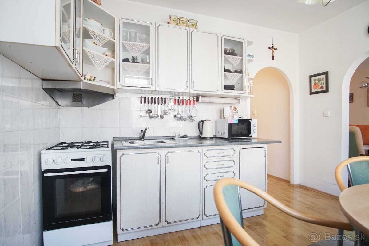 Veľký 3-izbový byt s 2 balkónmi na ul. Nábrežná, Nové Zámky - 18