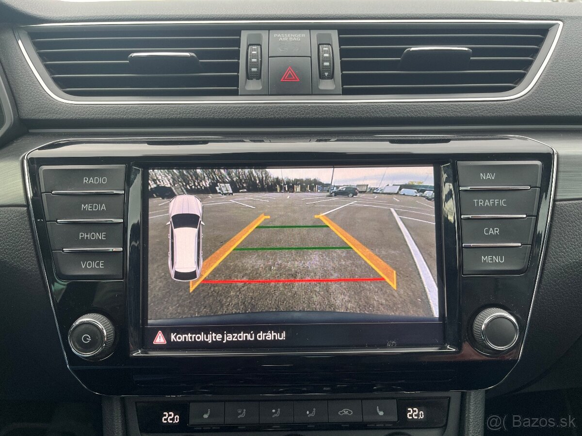 Škoda Superb Combi 2.0 TDI Style DSG - TOP stav - 18