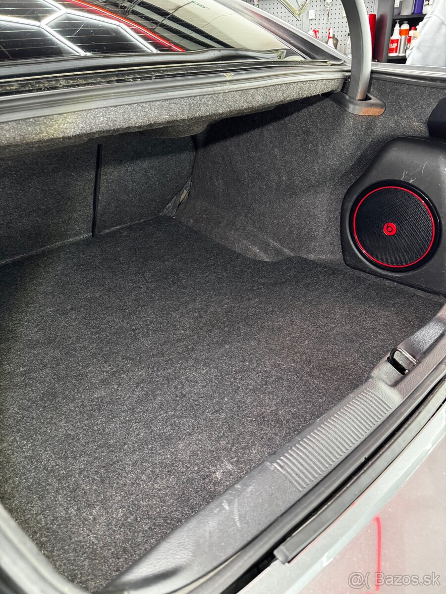 Dodge Charger R/T 5,7L HEMI - 18