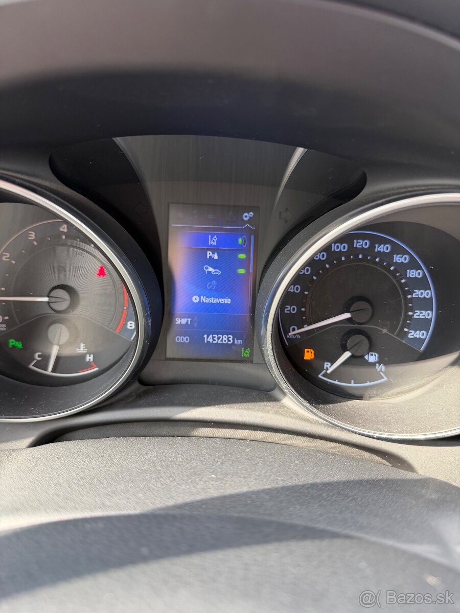 Toyota Auris 1.6 benzín 97kW Active Trend Plus - 18