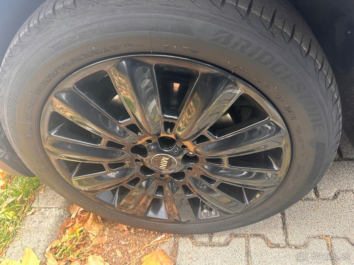 Mini Countryman 1,5 benzín ALL4 zľava - 18