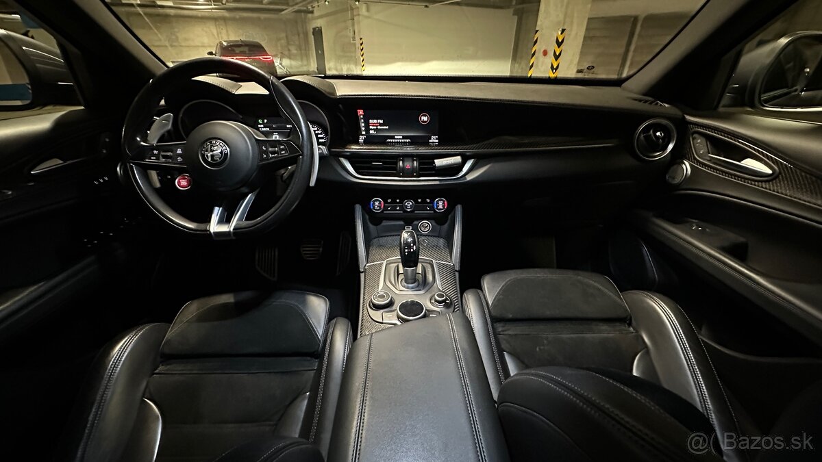 Alfa Romeo Stelvio QV - 18