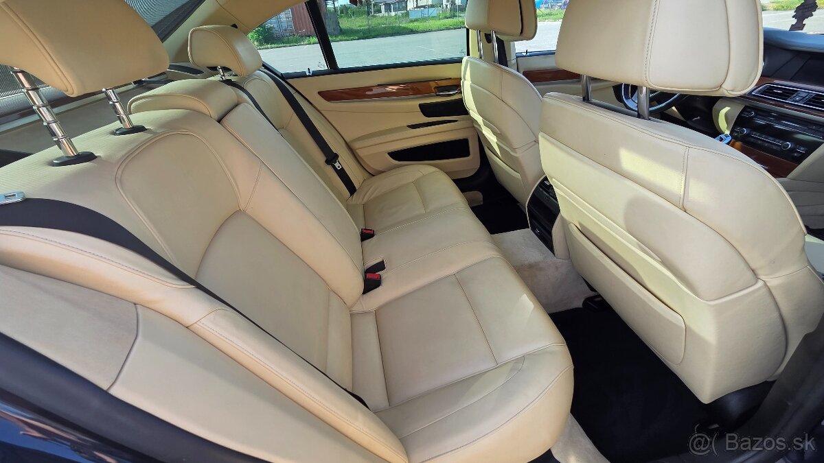 BMW 740d xDrive - 18