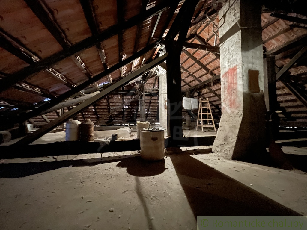 Päťizbový rodinný dom s garážou v Tvrdošovciach - 18