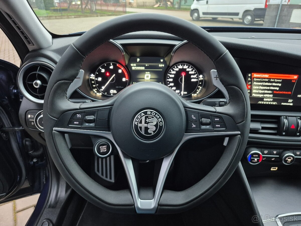Alfa Romeo Giulia 2.2 Diesel 210 AT AWD Veloce Q4 - 18