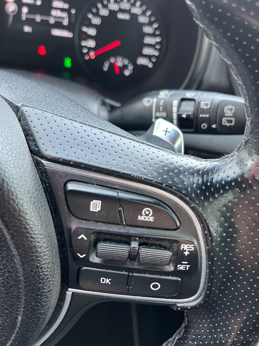 KIA Sportage 2.0 CRDi GT-Line = 4WD (4x4), A/T Panoráma = - 18