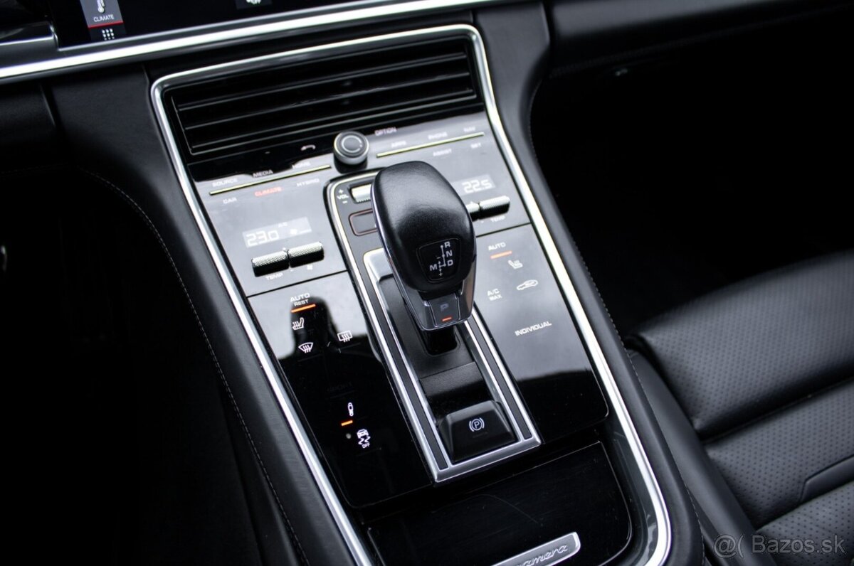Porsche Panamera 4 E-Hybrid 4x4 A/T - 18
