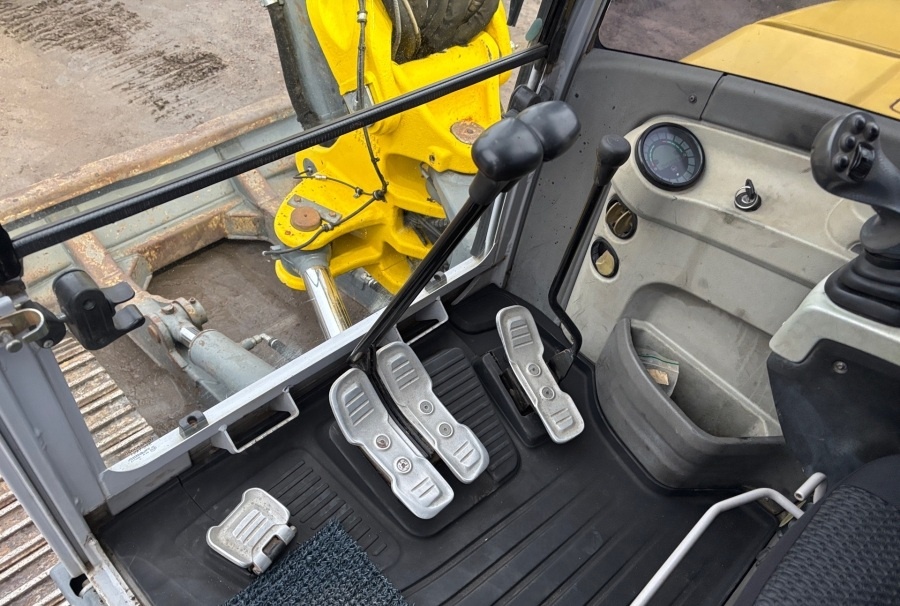 Prodám minibagr Wacker Neuson, 2013, 4580mth - 18