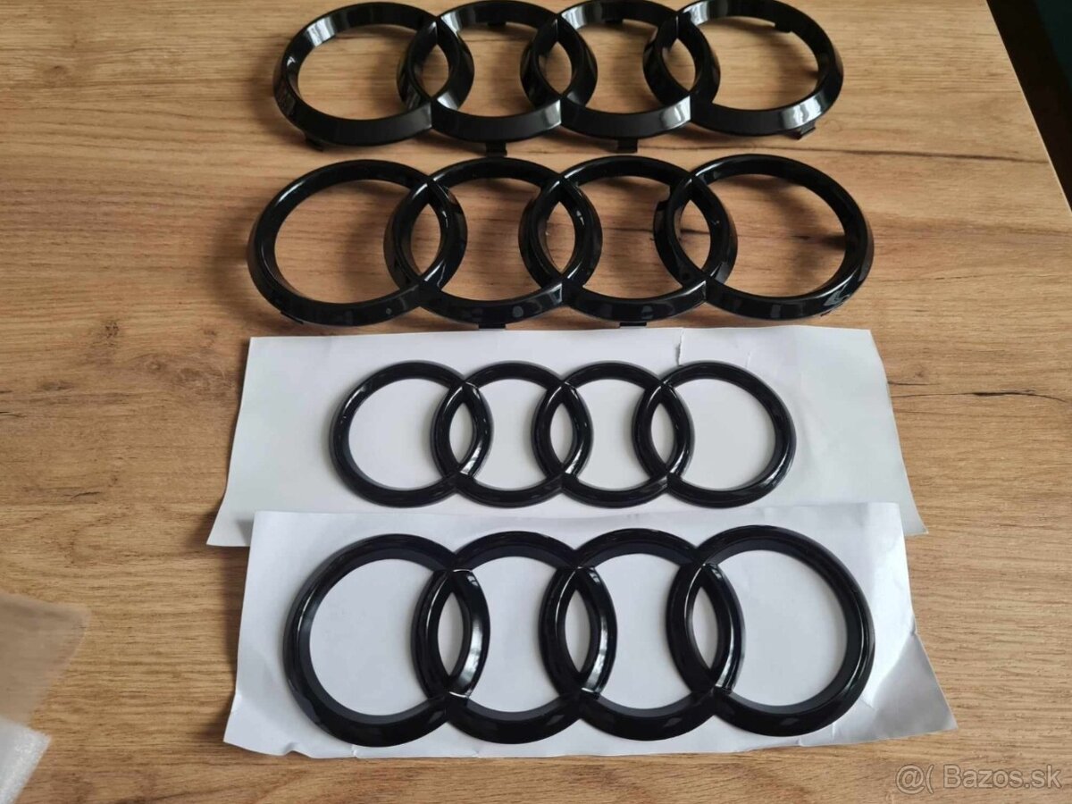 AUDI Čierne lesklé znaky - 18