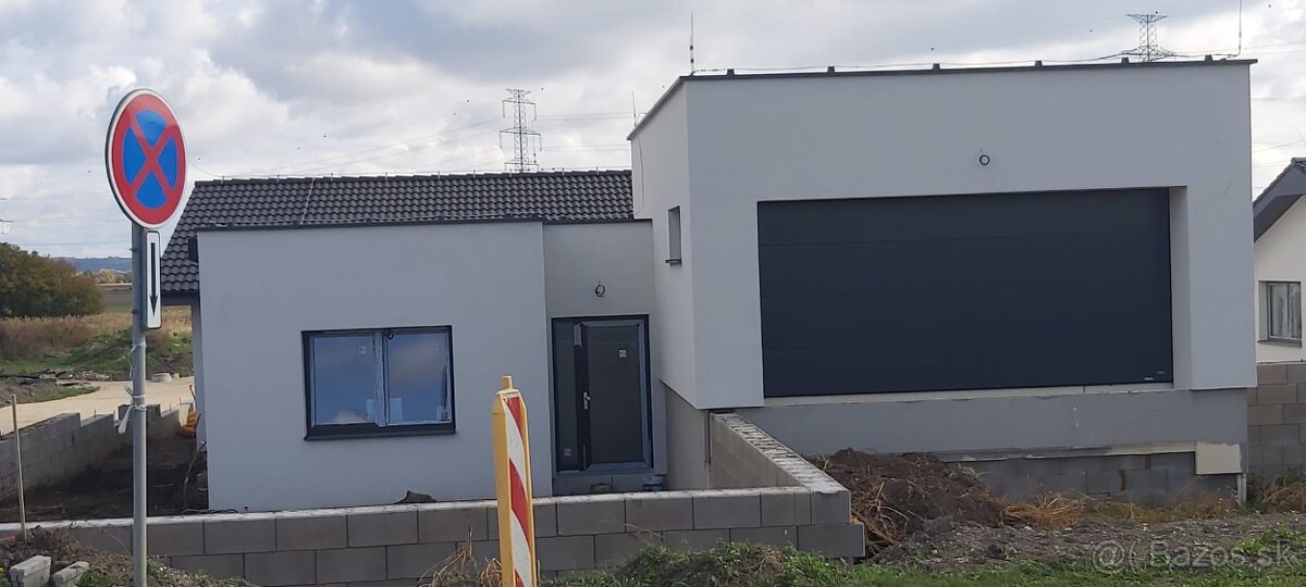 NOVÁ RODINNÁ VILA S GARÁŽOU PRE 2 AUTÁ - 18