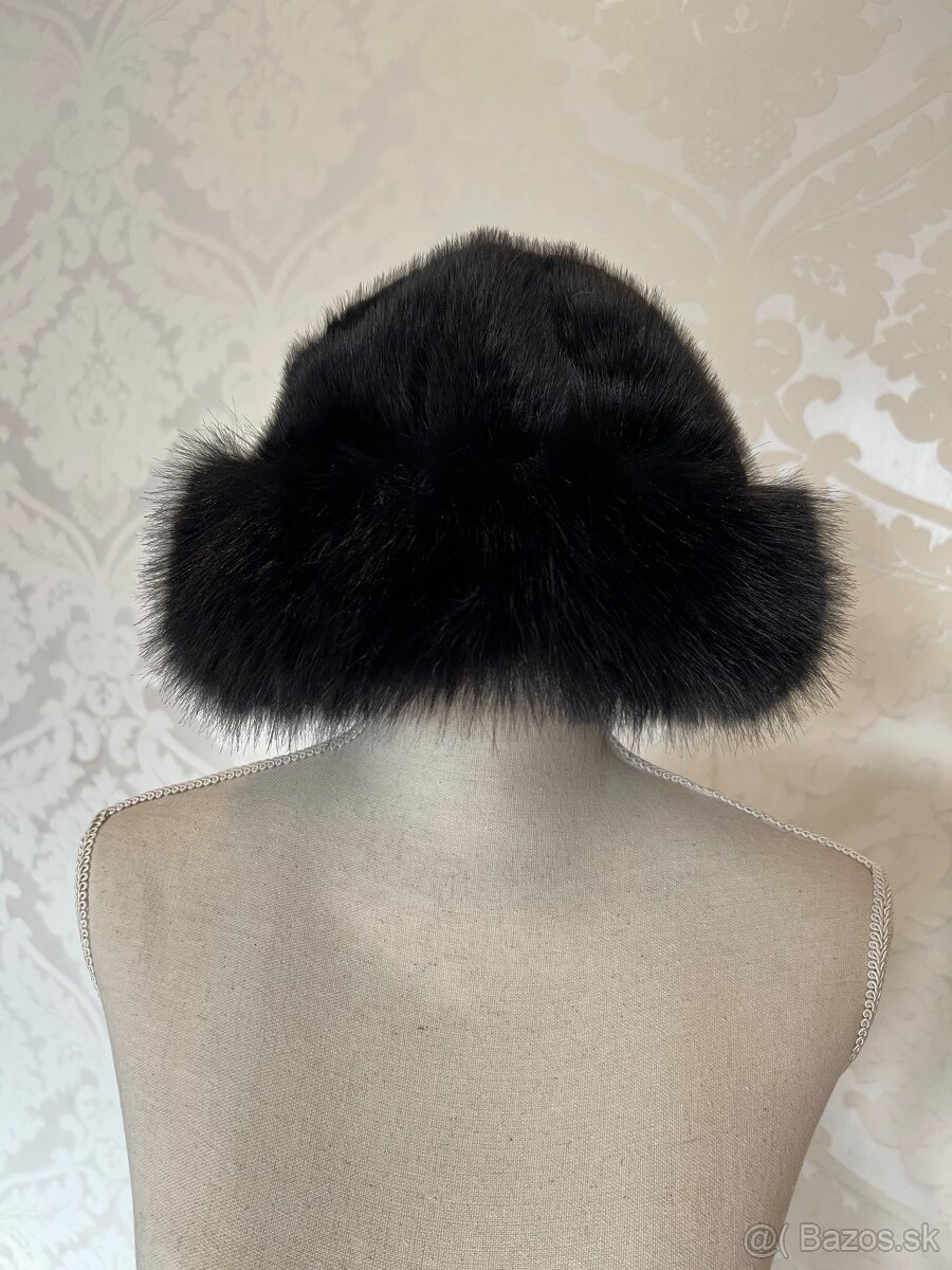 Nový čierny kožúšok - 18