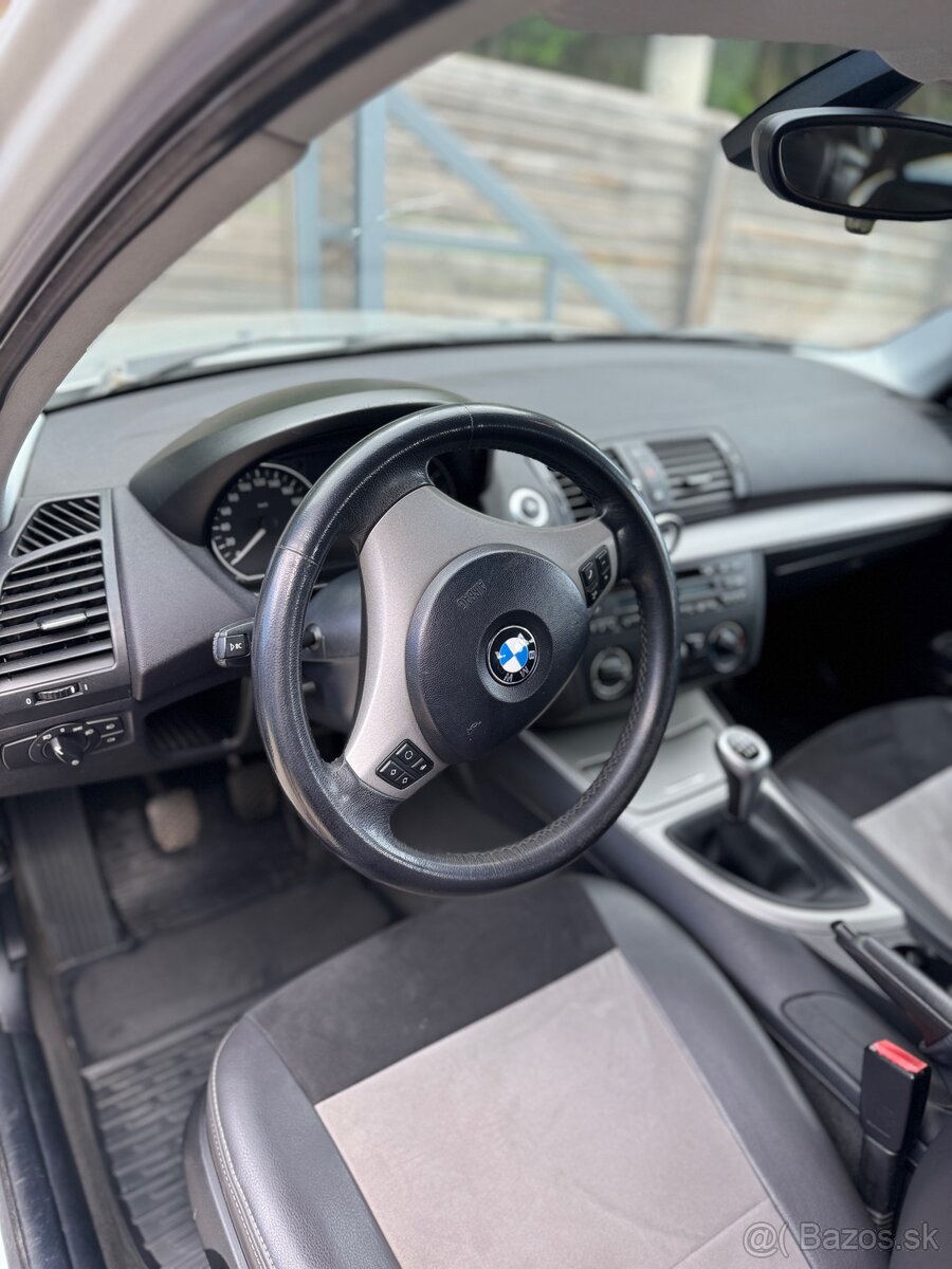 BMW 118D - 18